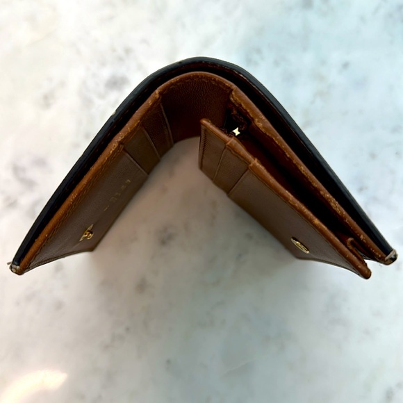 Gucci GG Supreme Butterfly Print Compact Wallet - Picture 5 of 10